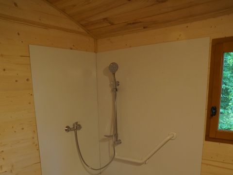 HÉBERGEMENT INSOLITE 3 personnes - Roulotte VALJOLY ACCES AQUATICA GRATUIT