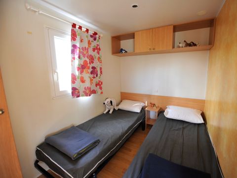 MOBILHOME 6 personnes - Confort 2 chambres - Entre 30 et 35 m²  +5ans