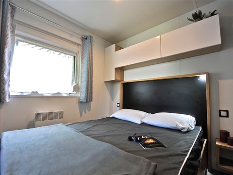 MOBILHOME 8 personnes - 3 chambres - PREMIUM - 2 salles de bain - 36 et 40 m²