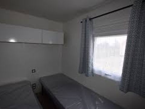 MOBILHOME 4 personnes - confort 2 CH