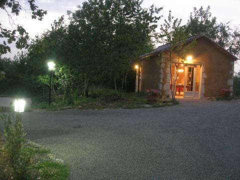 Camping Les Hauts d'Albas - Camping Lot - Image N°10