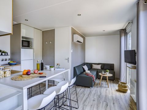 MOBILHOME 10 personnes - COTTAGE FRIENDS 10p 5ch ****
