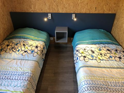 CHALET 6 personnes - Chalet PMR supérieur (personne à mobilité réduite) 39m²-2 chambres/terrasse couverte 6 pers