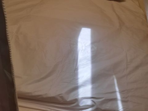 Hébergement 2 personnes - Campetoile - 1 chambre - Pas de cuisine - Pas de sanitaires - Prix