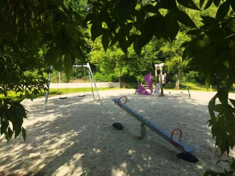 Camping les Rives du Lac Cantalès - Camping Cantal - Image N°6