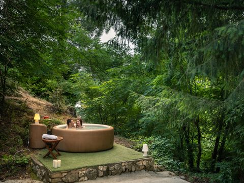 GÎTE 6 personnes - Gîte 2 chambres avec jacuzzi