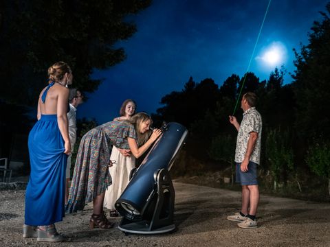 GÎTE 6 personnes - Gîte 2 chambre Astronomie