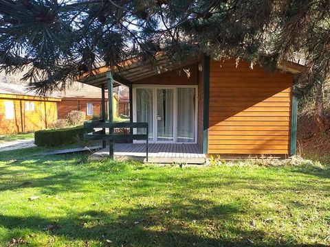 CHALET 7 personnes - Chalet Confort 27 - 30m² - 2 chambres + terrasse couverte + TV + Lave-vaiselle 5/7 pers