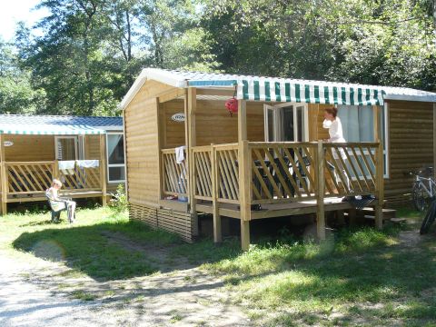MOBILHOME 6 personnes - Mobile Home Standard Loggia 26m² - 2 chambres + terrasse couverte 9m² + TV 4/6 pers