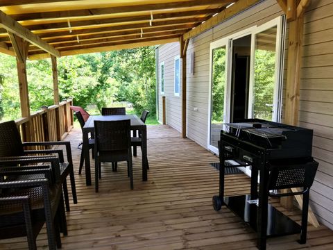 MOBILHOME 6 personnes - Mobile Home Premium 38.60m² -3 chambres - 2 SDB + 2WC + terrasse semi-couverte + Clim +LV 1/6 pers