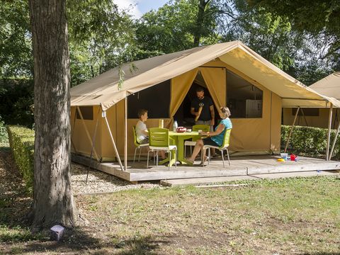 Tente en toile et en bois 6 personnes - Tente Safari dimanche (sans sanitaires)