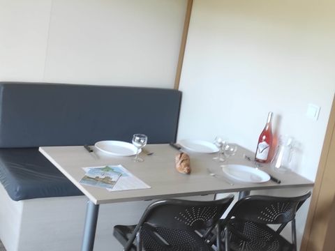 CHALET 4 personnes - Chalet 27 m² / 2 chambres - Terrasse couverte 13 m² 4 pers