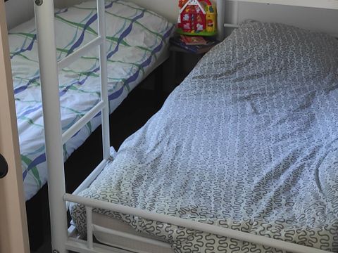 MOBILHOME 5 personnes - 25 m2 / 2chambres - Terrasse couverte TV