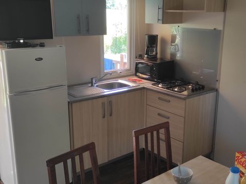 MOBILHOME 6 personnes - 31 m² / 3 chambres - Terrasse semi-couverte + TV + climatisation