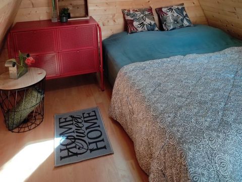 HÉBERGEMENT INSOLITE 2 personnes - Cabane bois