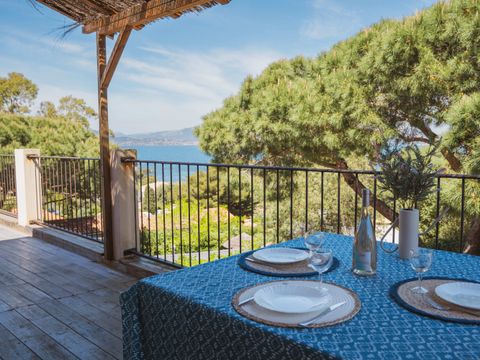 APPARTEMENT 4 personnes - Appartement Bellevue - Vue Mer - Jacuzzi privatif - Climatisation et TV