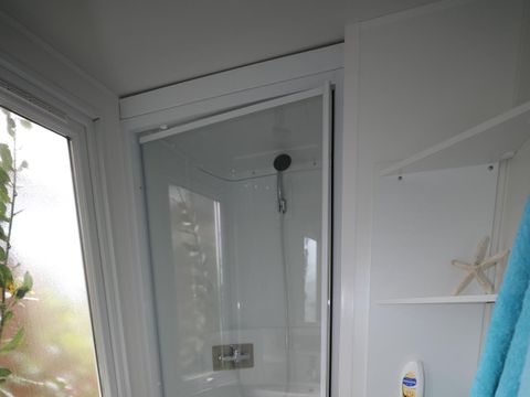 MOBILHOME 5 personnes - Mobil-home Azur Sérénité 24m² - Jacuzzi privatif - 3 pièces - 2 chambres - Climatisation