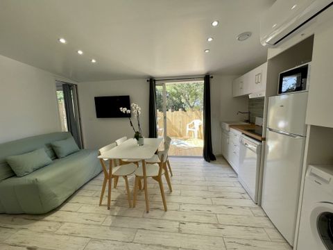 APPARTEMENT 5 personnes - Glycines 36 m² - 3 pièces - Climatisation + TV
