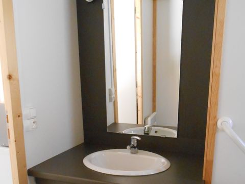 CHALET 4 personnes - CHALET DETENTE PMR max 4 personnes