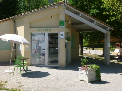Camping Municipal de Justin - Camping Drome - Image N°9