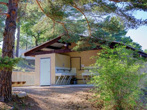 MOBILHOME 4 personnes -  Chalet Provence sans sanitaires