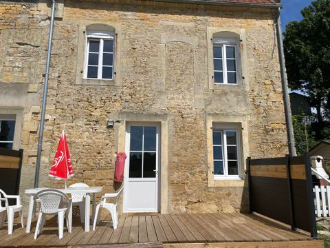 GÎTE 4 personnes - 1 (avec étage)