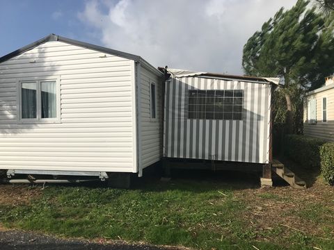 MOBILHOME 4 personnes - CONFORT - 32m² - 3 chambres + terrasse