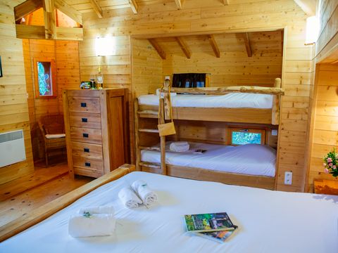 Hébergement 2 personnes - Château dans les arbres