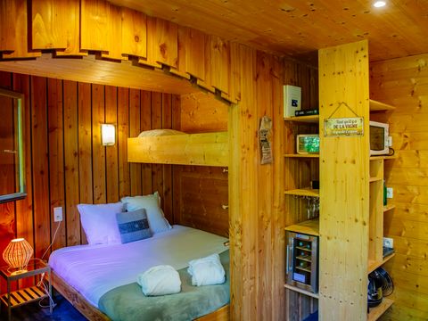 HÉBERGEMENT INSOLITE 2 personnes - Oenolodge avec spa