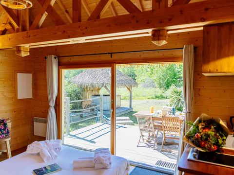 Hébergement 2 personnes - Cabane indonésienne avec spa