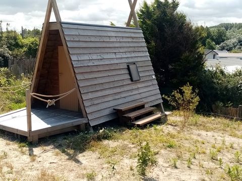 HÉBERGEMENT INSOLITE 2 personnes - Cabane en bois sans sanitaires
