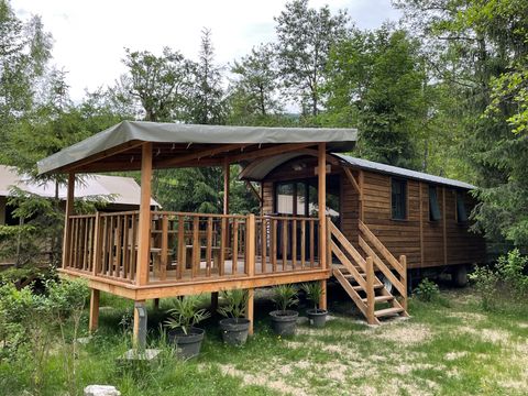 HÉBERGEMENT INSOLITE 4 personnes - Roulotte - 22m² - hébergement insolite