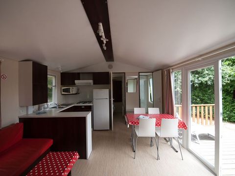 MOBILHOME 4 personnes - TERRASSE NON COUVERTE