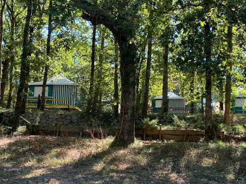 BUNGALOW TOILÉ 4 personnes - Tente toilée - 2 chambres - sans sanitaires