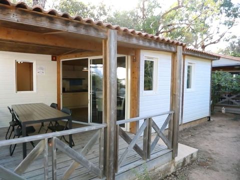 CHALET 4 personnes - Chalet Catégorie B (dimanche/dimanche) -