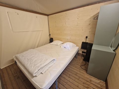 Tente en toile et en bois 4 personnes - Lodge Vacanziera (Gamme Supérieure) - Samedi/Samedi