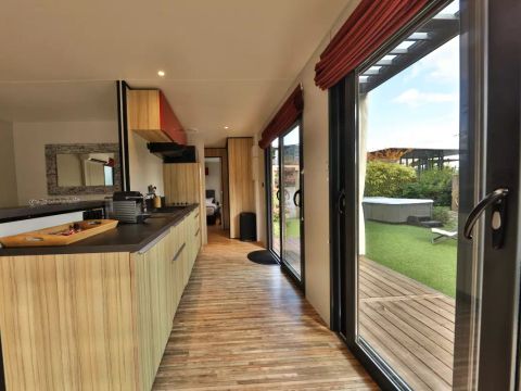 MOBILHOME 4 personnes - Pagode Premium 3 Pièces 4 Personnes Climatisé + TV