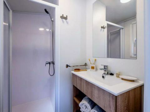 MOBILHOME 10 personnes - Cottage Tribu Pyla 6 Pièces 10 Personnes Climatisé + TV