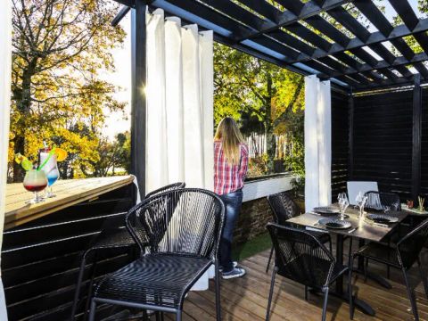 Mobilhome 4 personnes - Cottage Pagode 3 Pièces 4 Personnes Climatisé + TV
