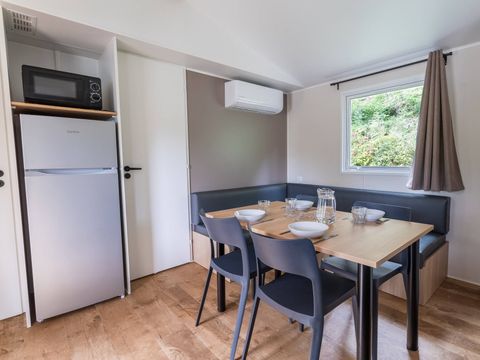 MOBILHOME 8 personnes - Mobil-home | Premium | 3 Ch. | 6/8 Pers. | Terrasse surélevée | Clim. | TV
