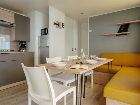 MOBILHOME 6 personnes - Premium Azure | 3 Ch. | 5/6 Pers. | Terrasse Lounge | Clim.