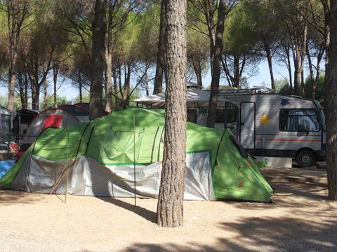 Emplacement - avec Tente