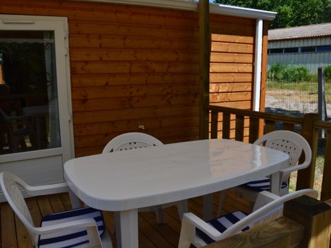 MOBILHOME 4 personnes - Mobil home Confort 2 chambres 28m² + terrasse 9m² + climatisation + TV 4 pers