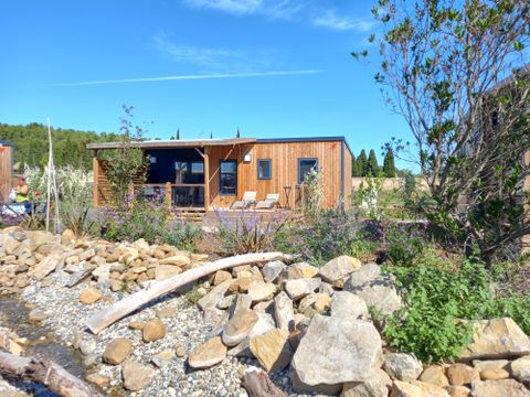 MOBILHOME 6 personnes - Mobil-home Premium 32 m² 3 chambres + terrasse 21m² + TV + LV + clim + plancha 6 pers