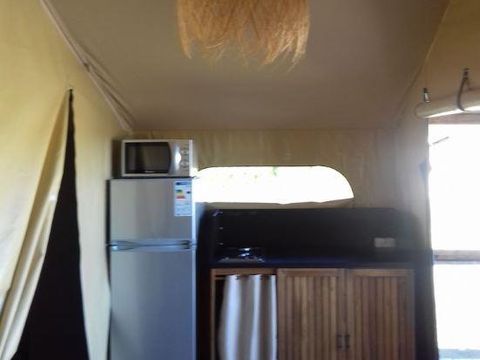 TENTE TOILE ET BOIS 4 personnes - Ecolodge Freeflower confort 2 chambres 30m² - sans sanitaires 5 pers