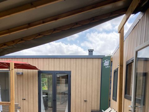 MOBILHOME 10 personnes - Mobil-home Tribu Premium 5 chambres + terrasse 44m² + TV + LV + clim + plancha + 2 SDB 10 pers