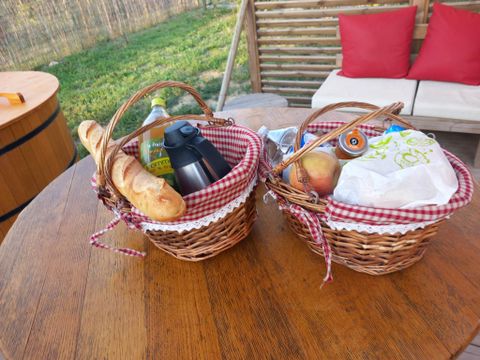 HÉBERGEMENT INSOLITE 2 personnes - Foudreaterre 1 chambre + SPA 2 pers