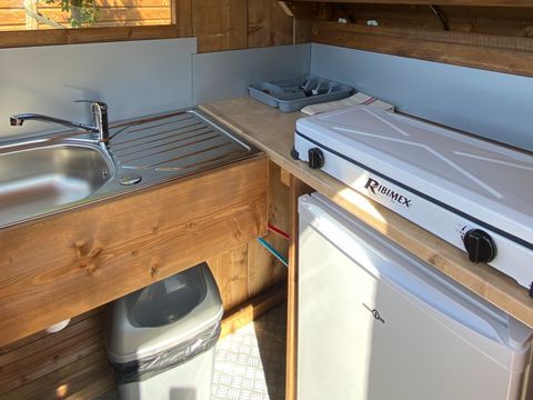 HÉBERGEMENT INSOLITE 2 personnes - Foudrenlair 1 chambre (lit/ménage fait) + SPA 2 pers