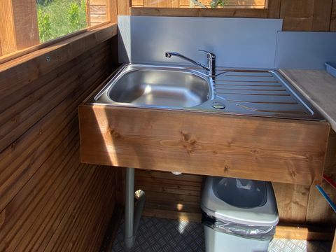 HÉBERGEMENT INSOLITE 2 personnes - Foudrenlair 1 chambre (lit/ménage fait) + SPA 2 pers