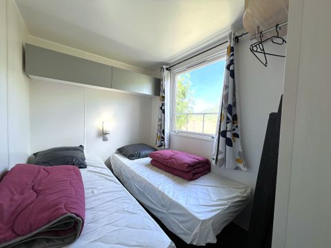 Mobilhome 6 personnes - Standard 32m² (3 chambres) + Terrasse + Clim